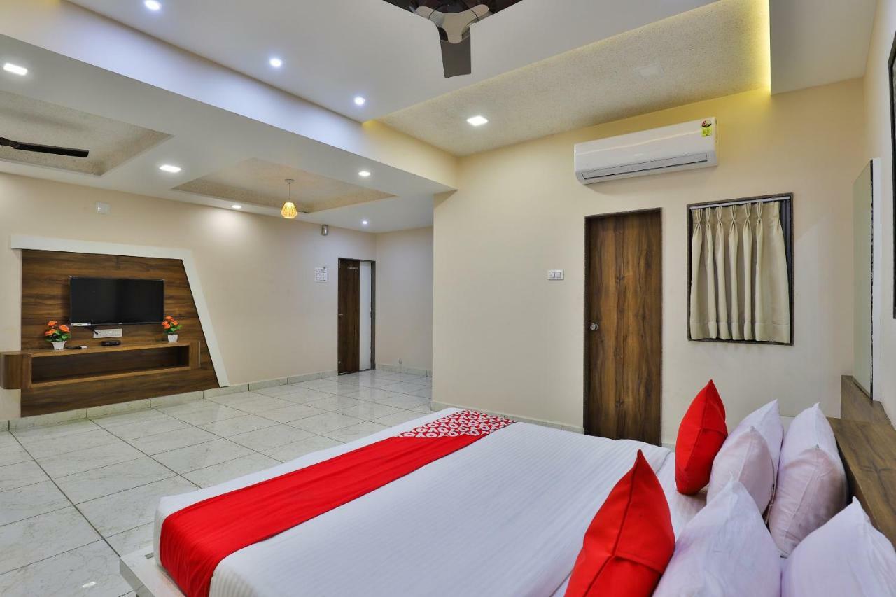Oyo 26621 Hotel Tulsi Residency Jāmnagar Exterior foto